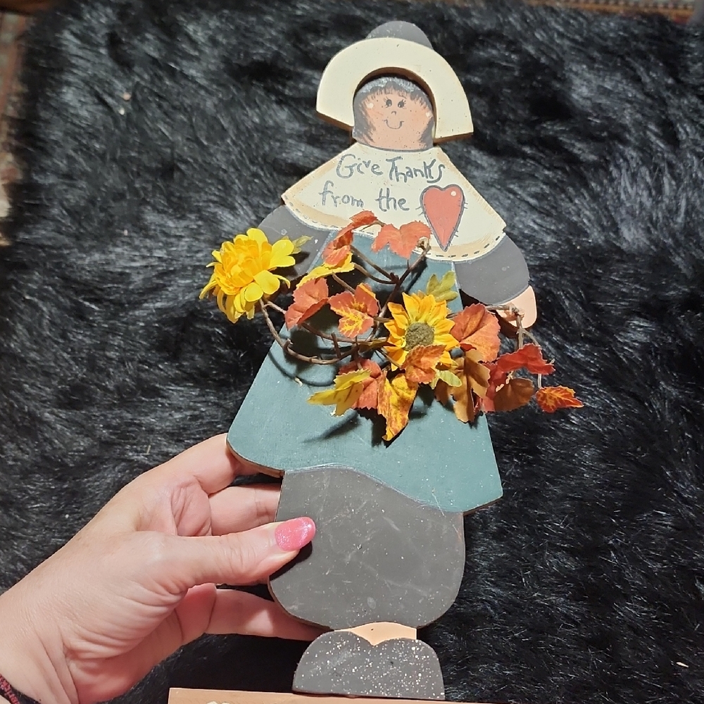 Thanksgiving Pilgrim Decor with FlowersPaper Towel Holder. Vintage. Handmade.